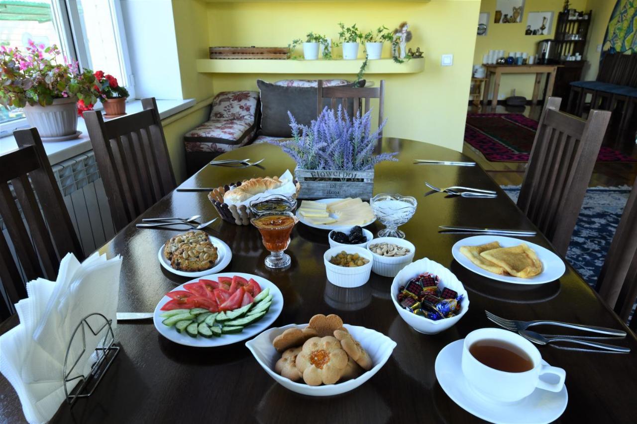 Jamilya'S B&B Guest House Karakol Dış mekan fotoğraf